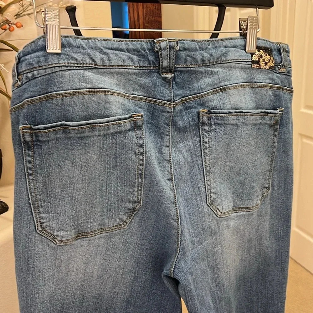 Democracy Flex‎ Ellent Distressed Jeans - Picture 6 of 10